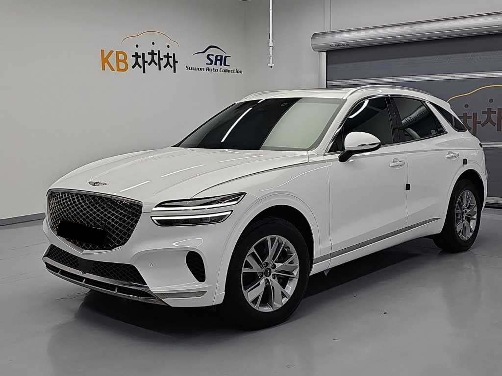 Genesis GV70 — photo 01