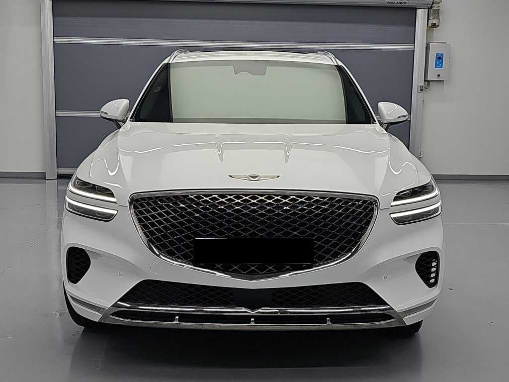 Genesis GV70 — photo 02