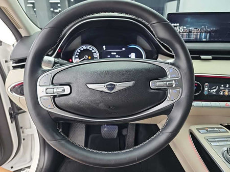 Genesis GV70 — photo 09
