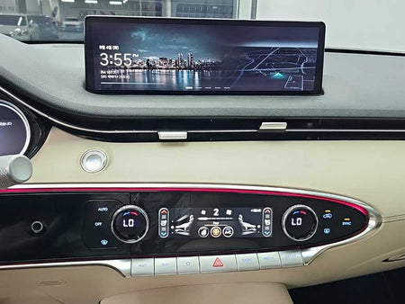 Genesis GV70 — photo 10
