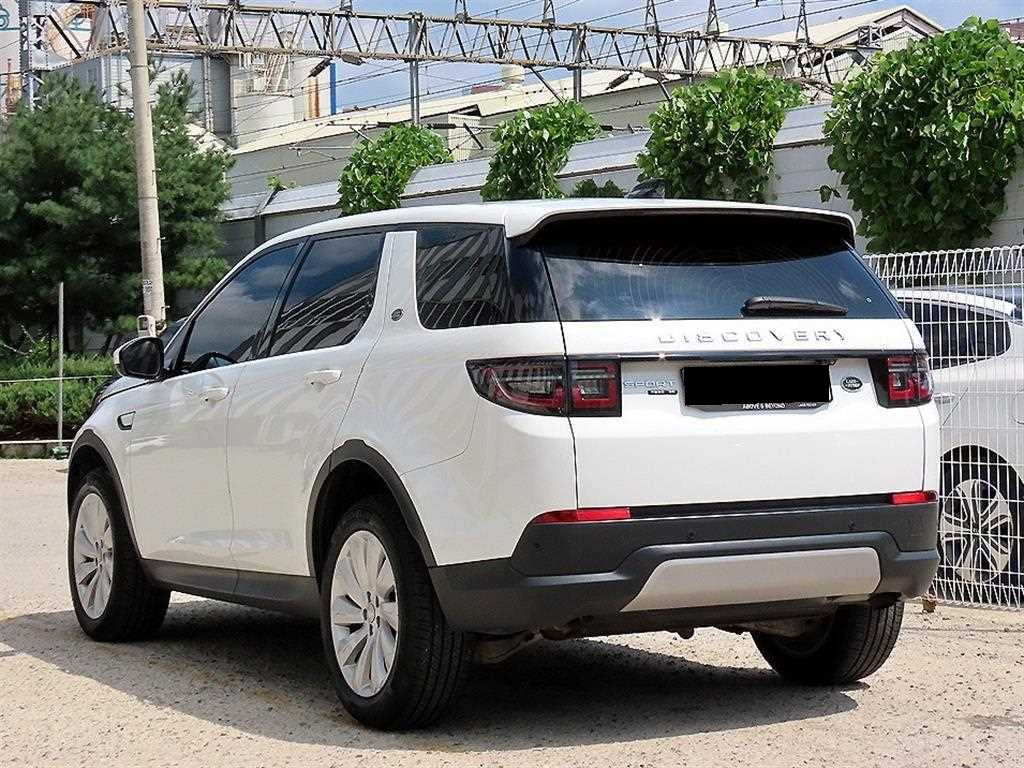 Land Rover Discovery Sport — photo 03