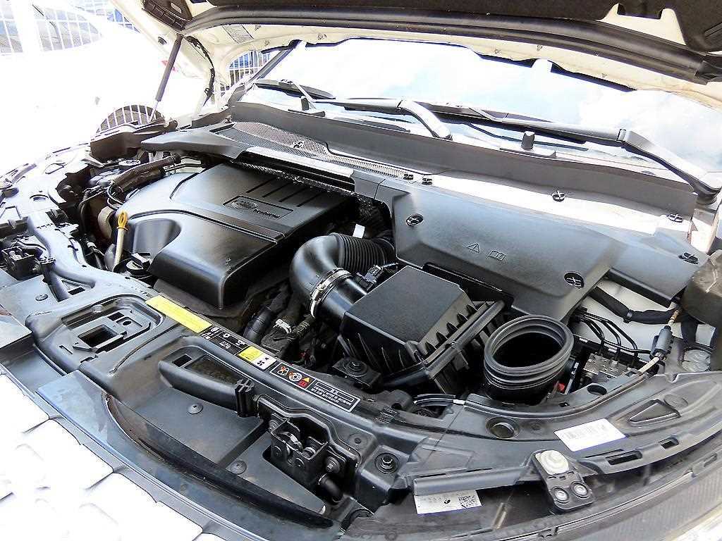 Land Rover Discovery Sport — photo 19