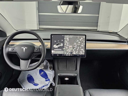 Tesla Model 3 — photo 07