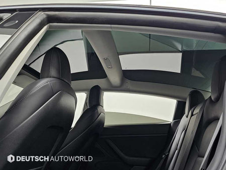 Tesla Model 3 — photo 18