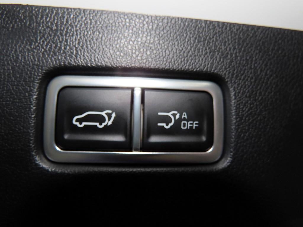 Kia Sorento — photo 14