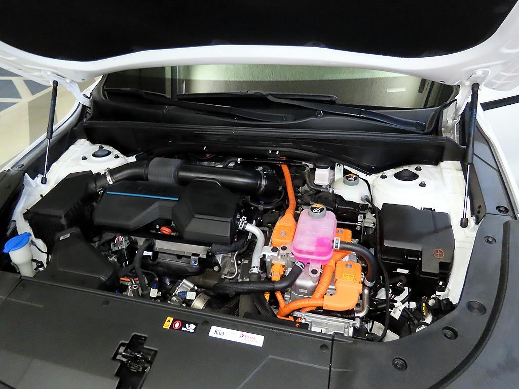 Kia Sorento — photo 19