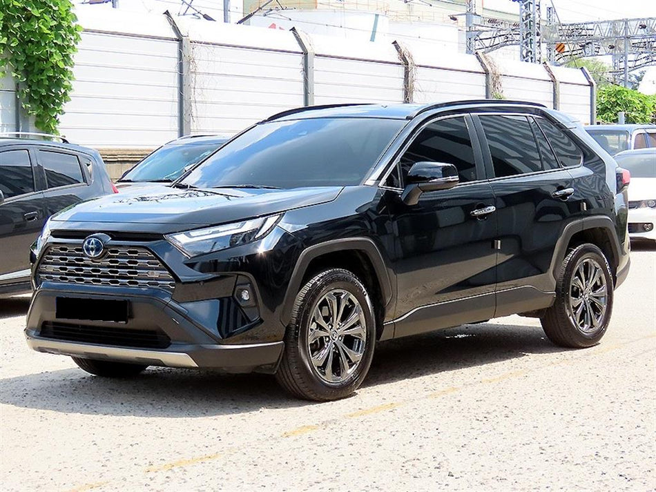 Toyota RAV4 — photo 02