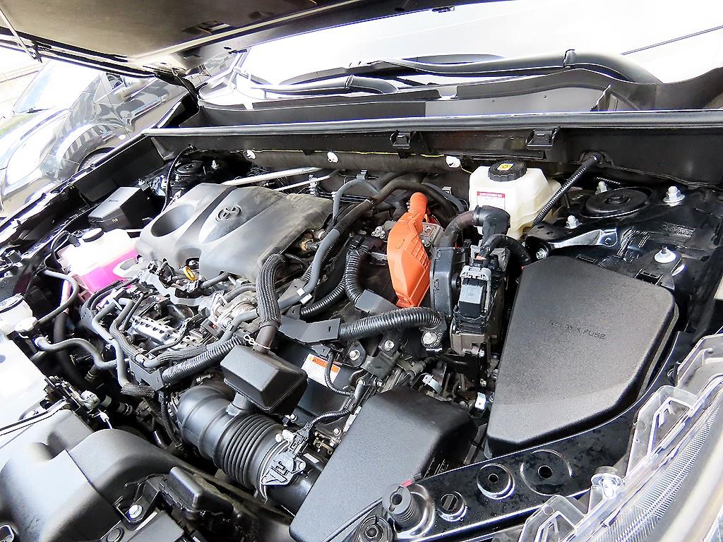 Toyota RAV4 — photo 19