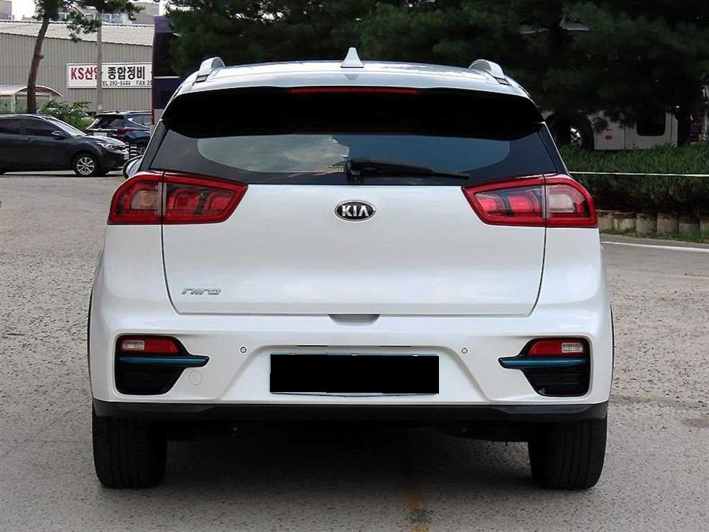 Kia Niro — photo 04