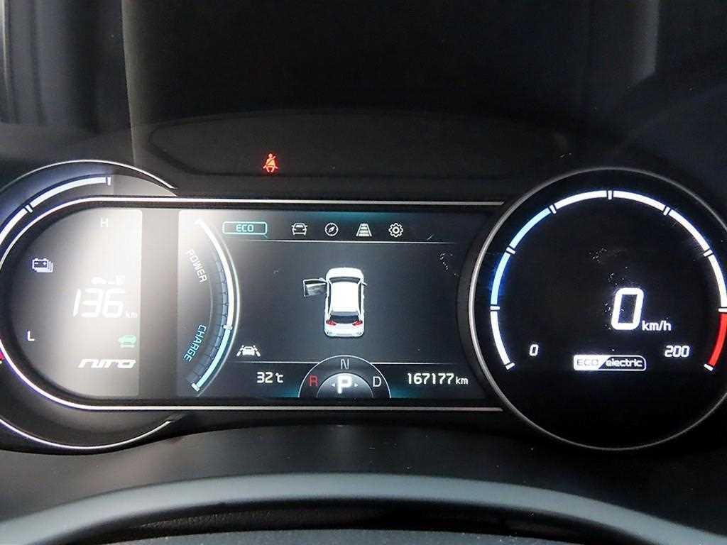Kia Niro — photo 09
