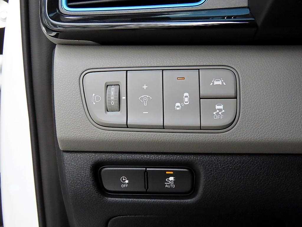 Kia Niro — photo 12