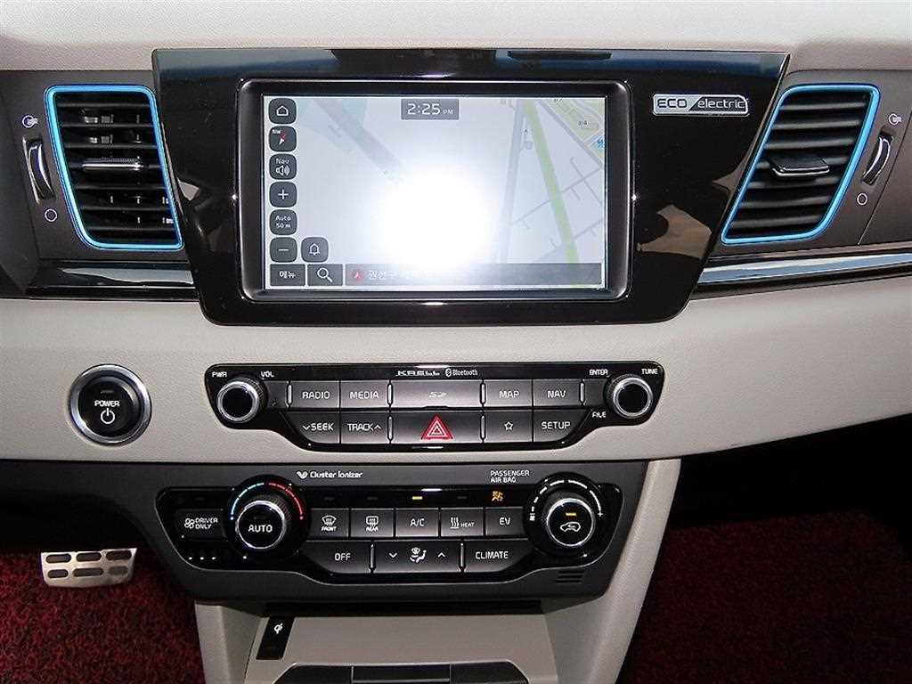 Kia Niro — photo 13
