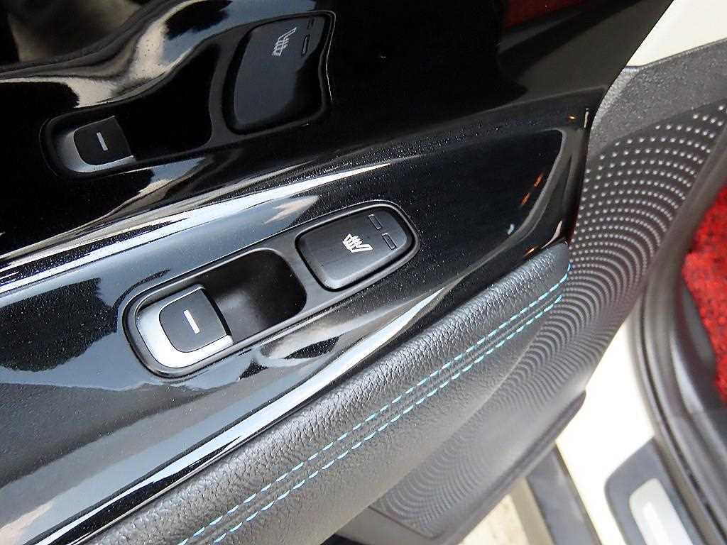 Kia Niro — photo 16