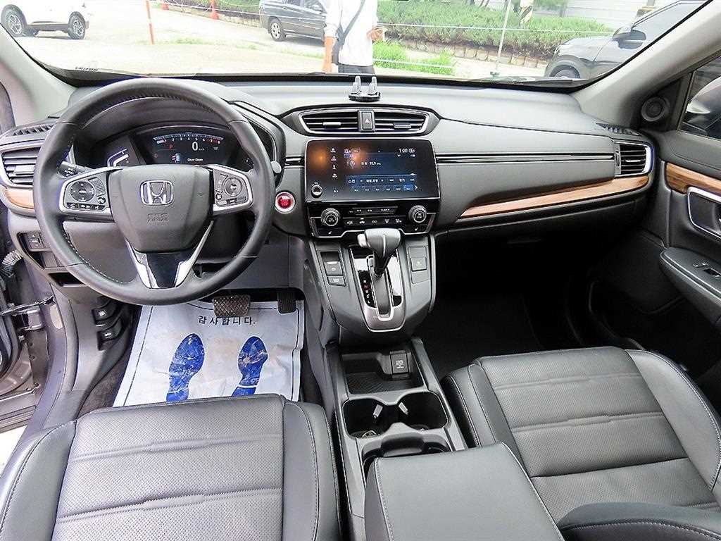 Honda CR-V — photo 07