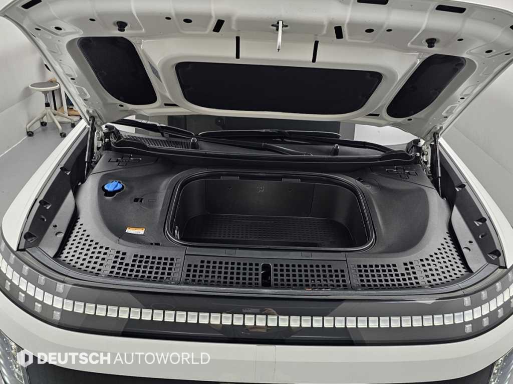 Hyundai Ioniq9 — photo 06