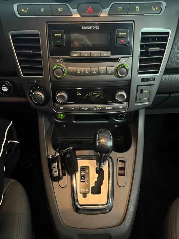 KGM KORANDO — photo 14
