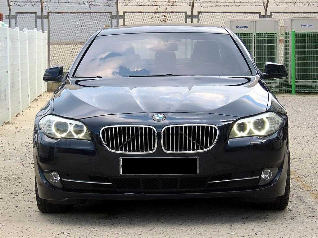 BMW 5-Series — photo 01