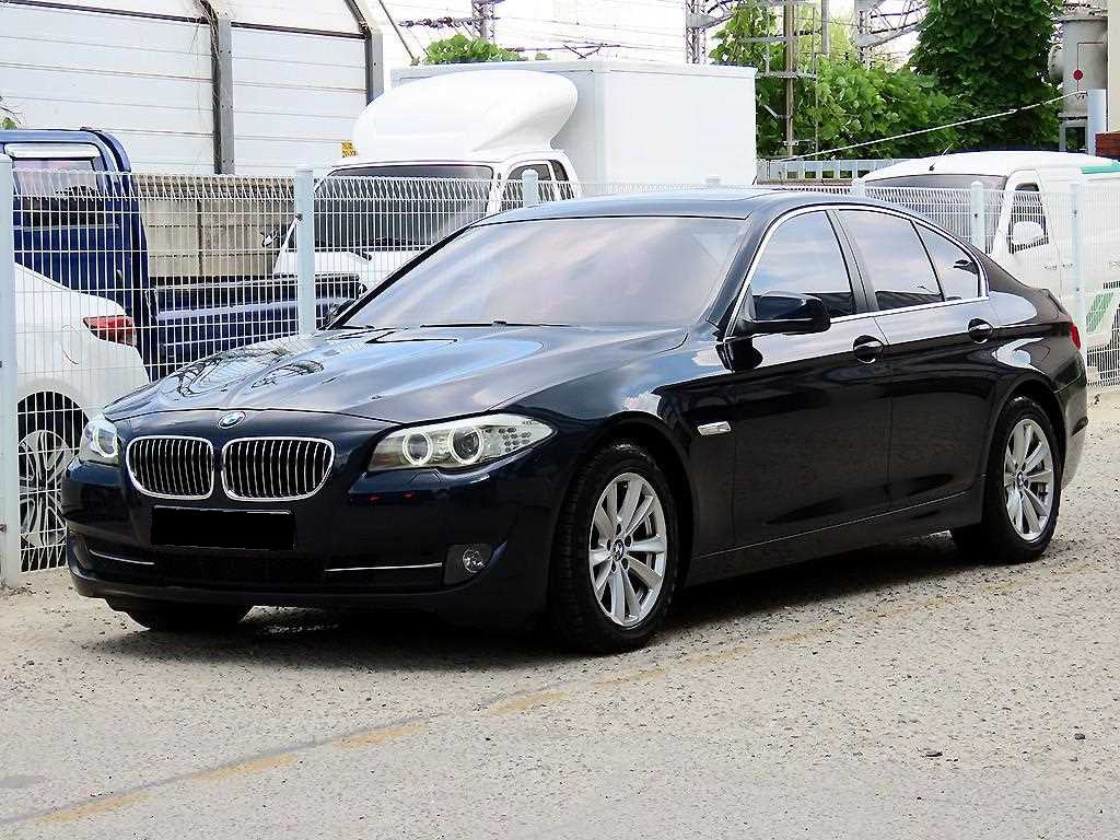 BMW 5-Series — photo 02