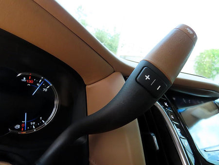 Cadillac Escalade — photo 11