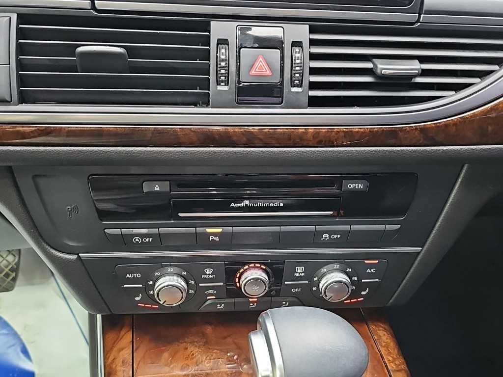 Audi A6 — photo 10