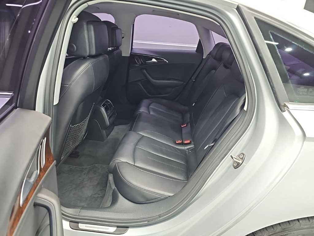 Audi A6 — photo 12