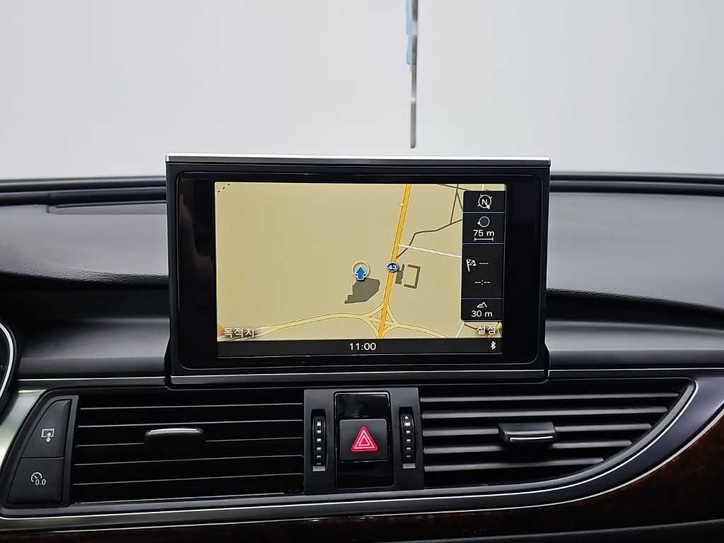 Audi A6 — photo 14