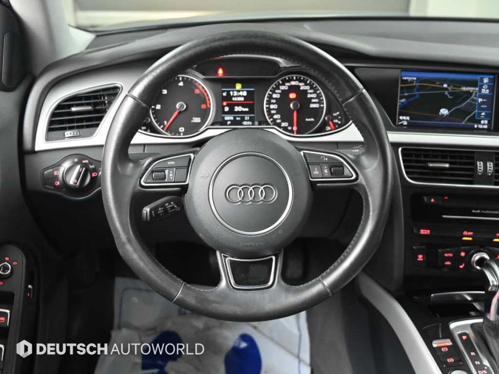 Audi A4 — photo 13