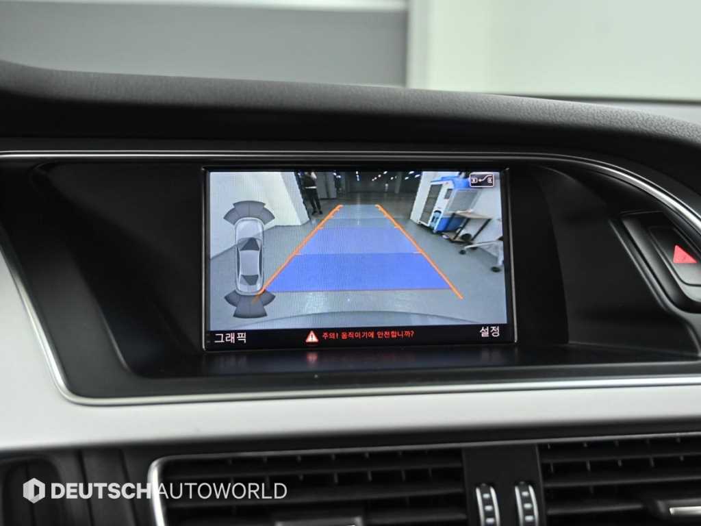Audi A4 — photo 15