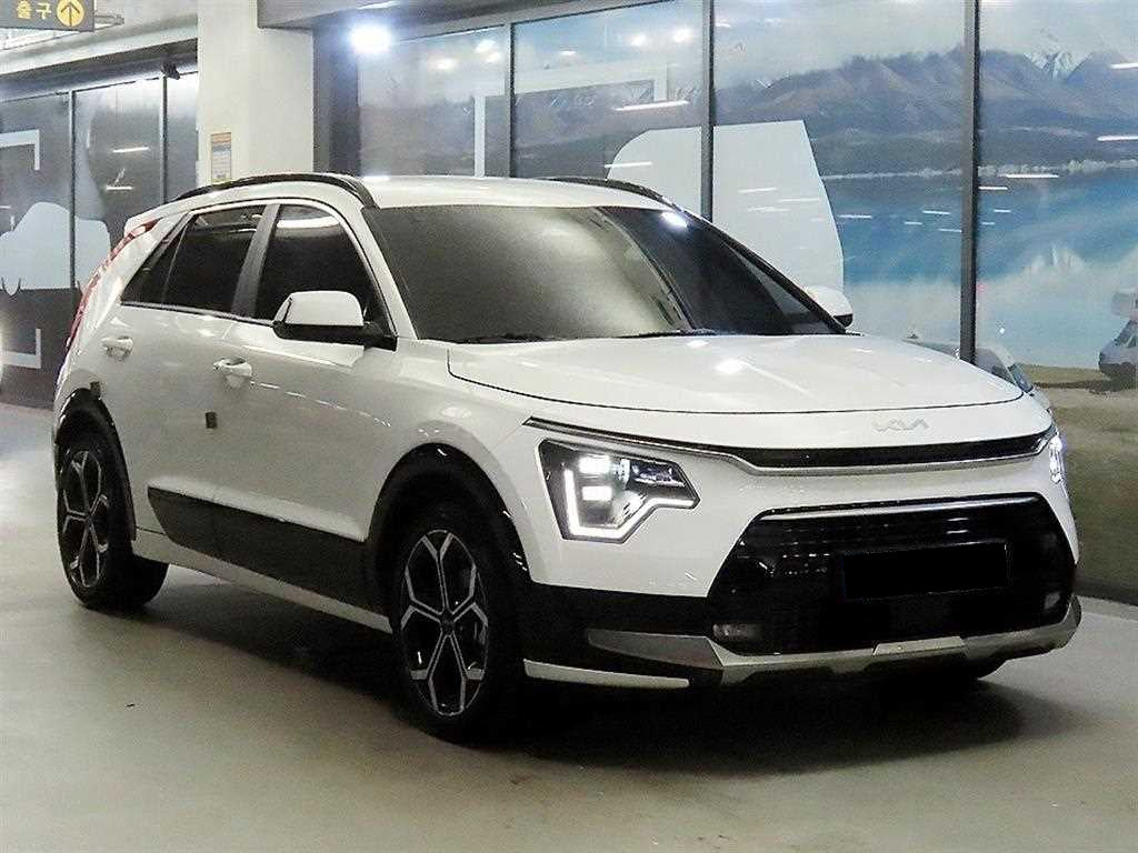Kia Niro — photo 01