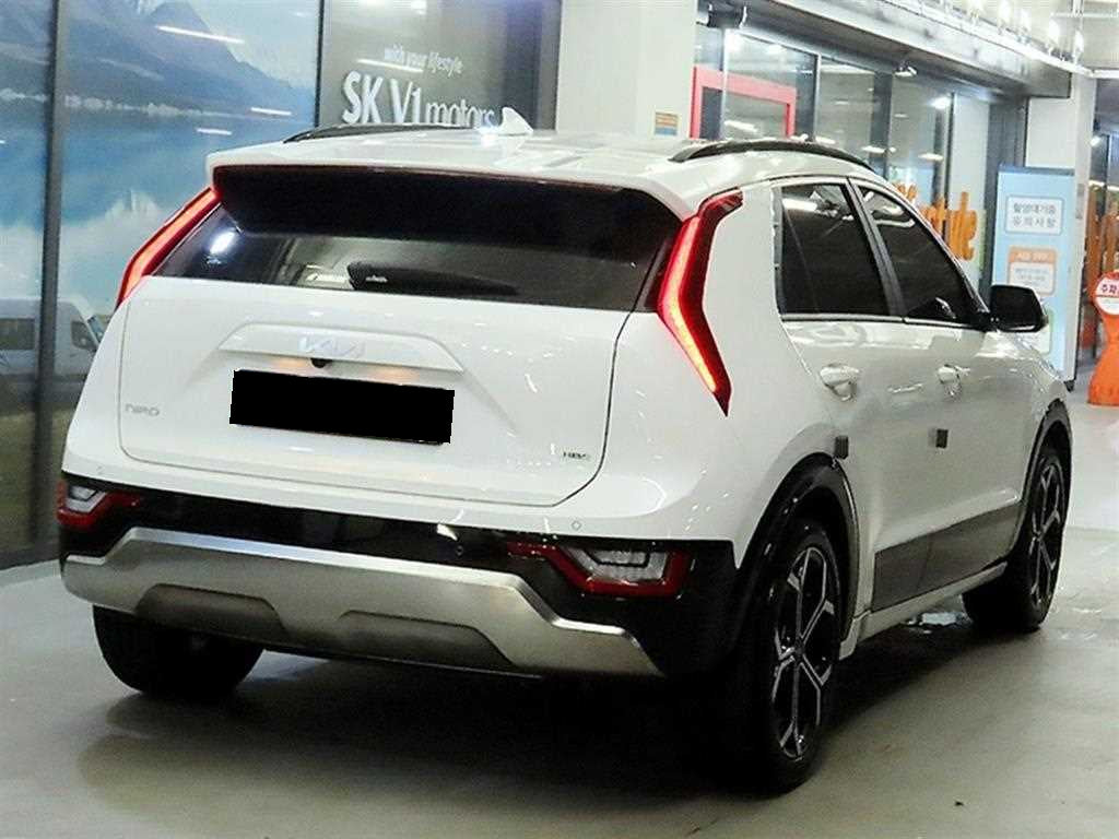 Kia Niro — photo 04