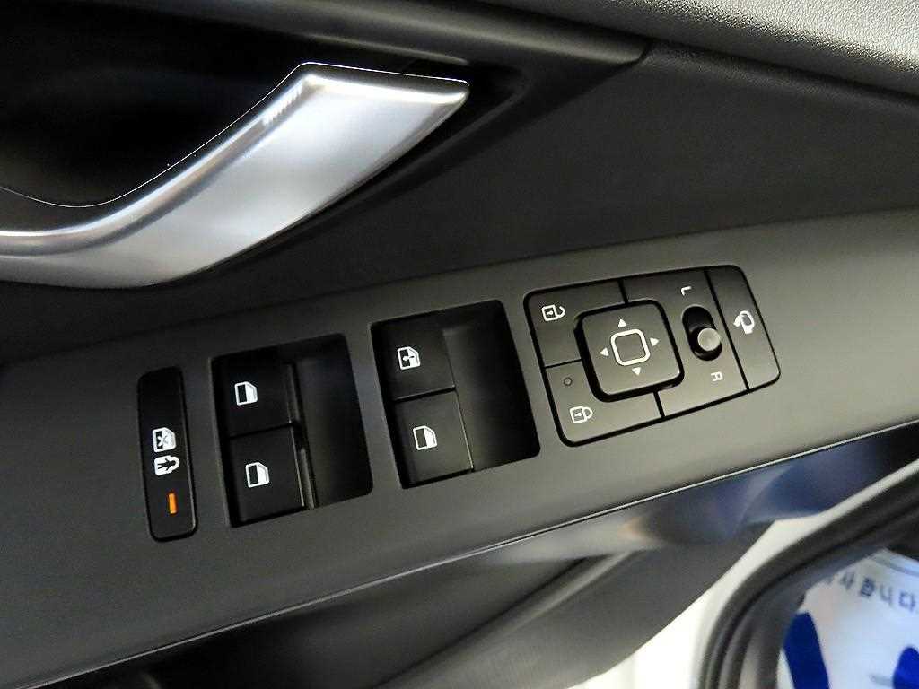 Kia Niro — photo 13