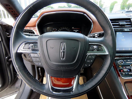 Lincoln Continental — photo 08