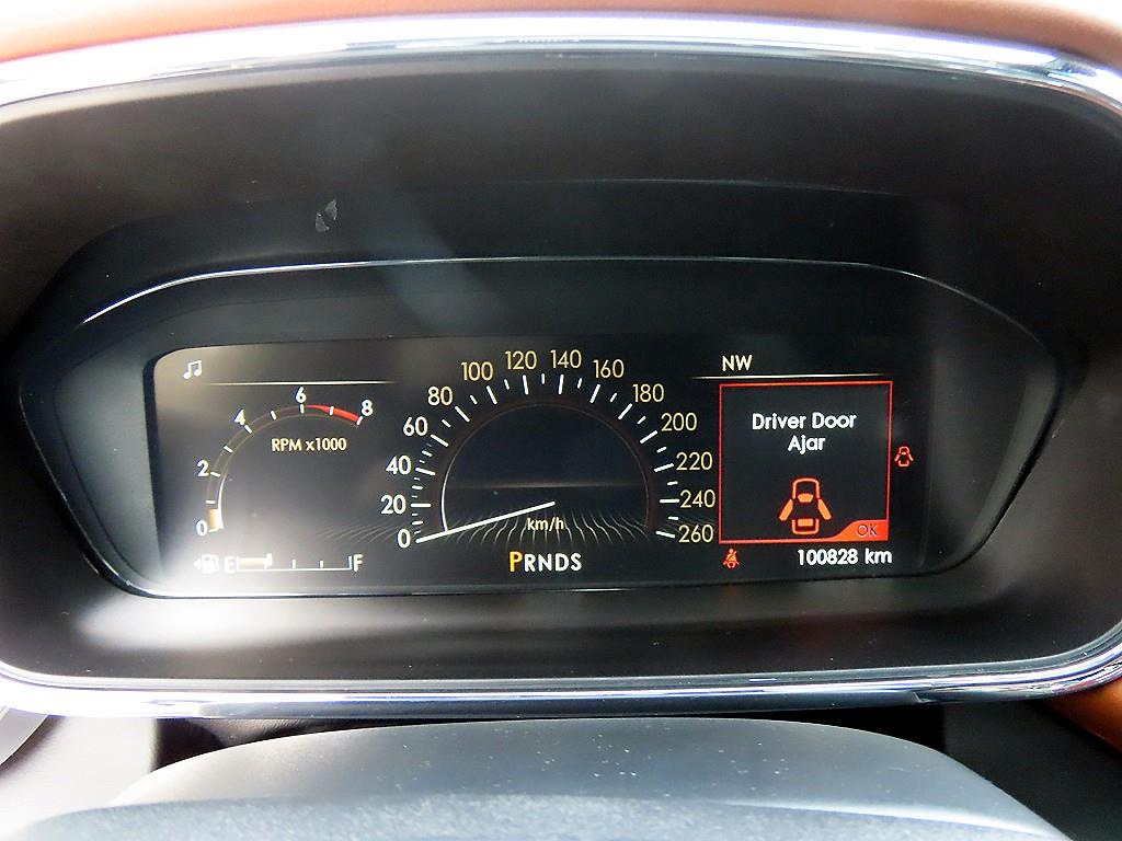 Lincoln Continental — photo 09