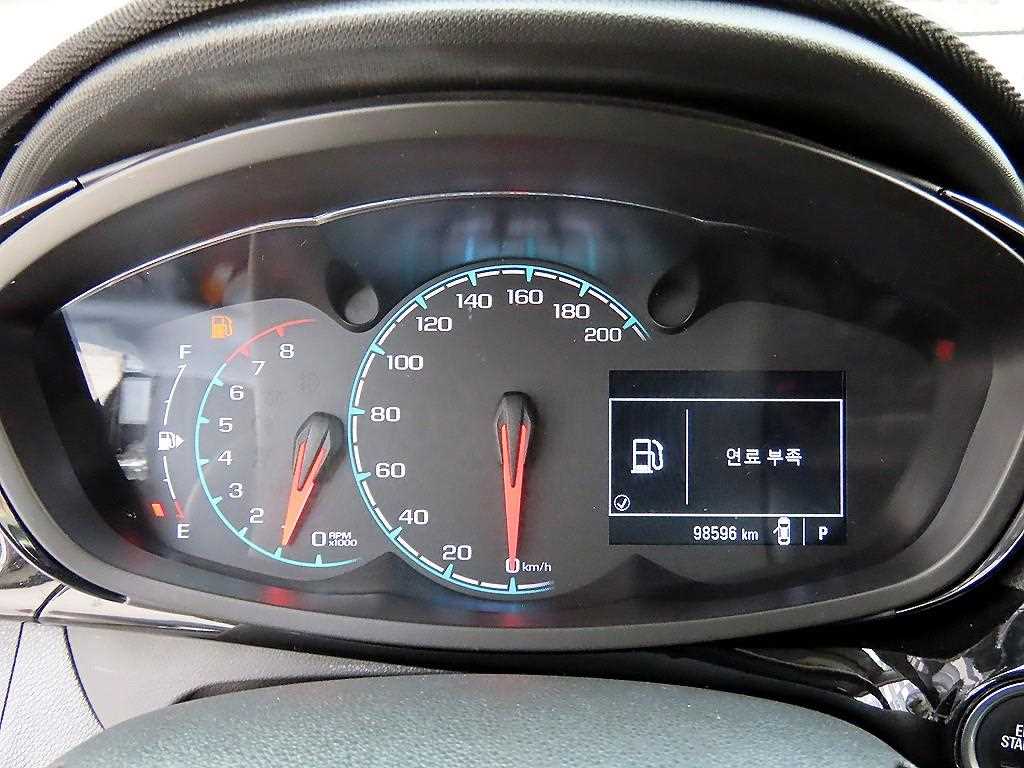 CHEVROLET Spark — photo 09
