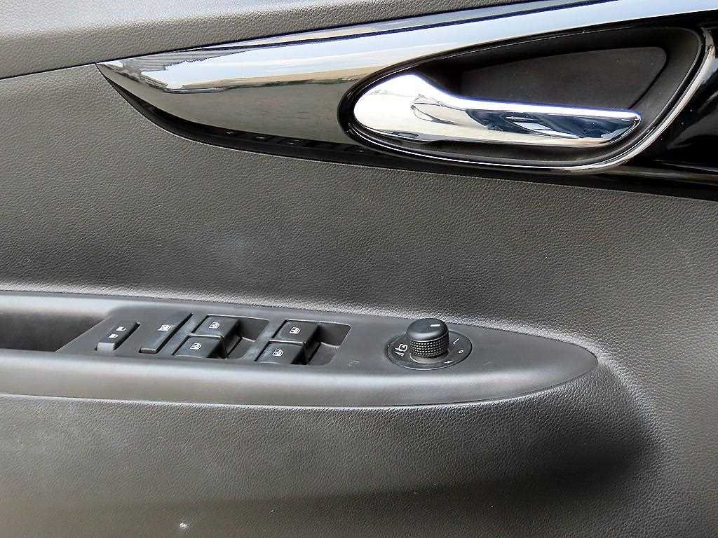 CHEVROLET Spark — photo 11