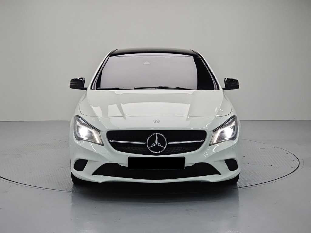 Mercedes-Benz CLA-Class — photo 01