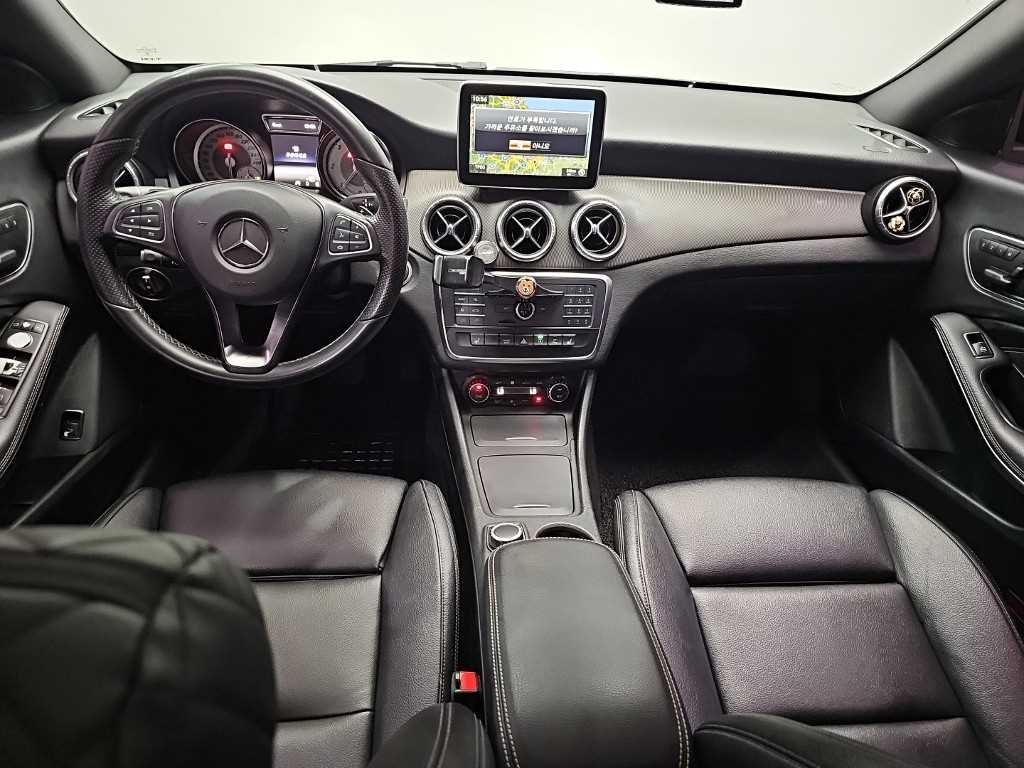 Mercedes-Benz CLA-Class — photo 07