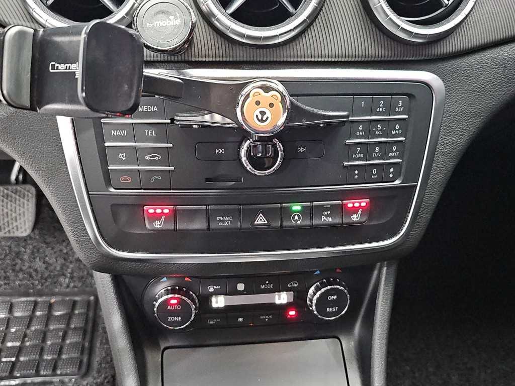 Mercedes-Benz CLA-Class — photo 10