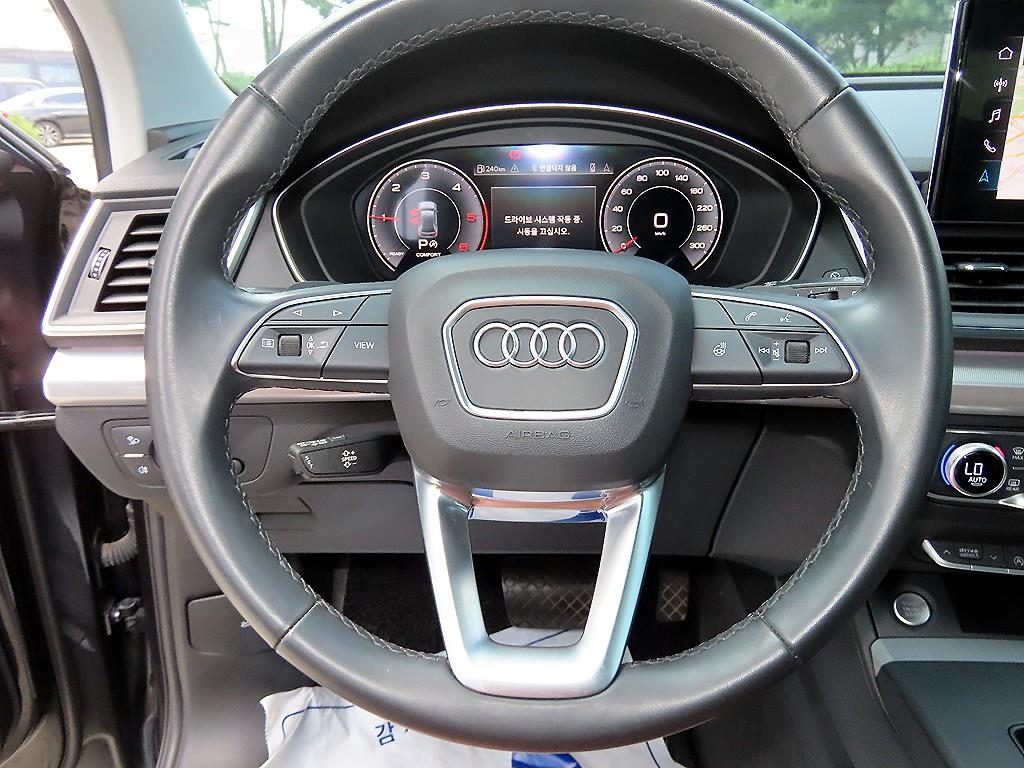 Audi Q5 — photo 08