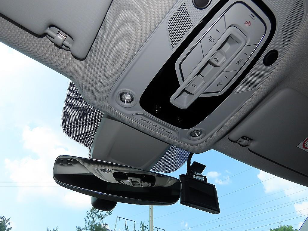 Audi Q5 — photo 14