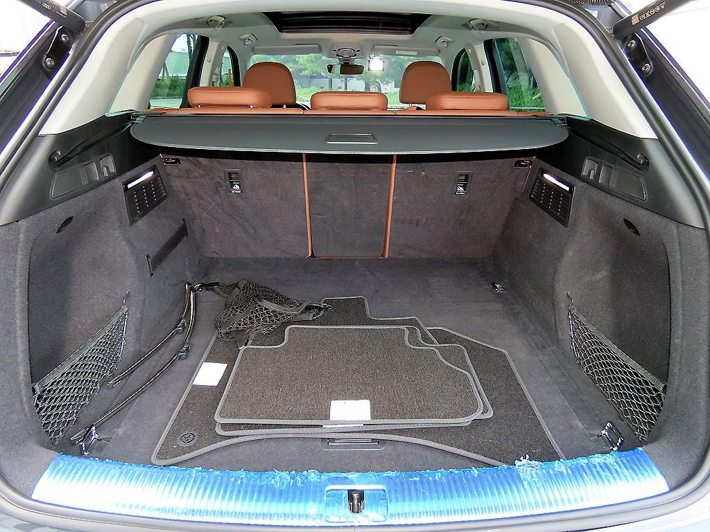 Audi Q5 — photo 18