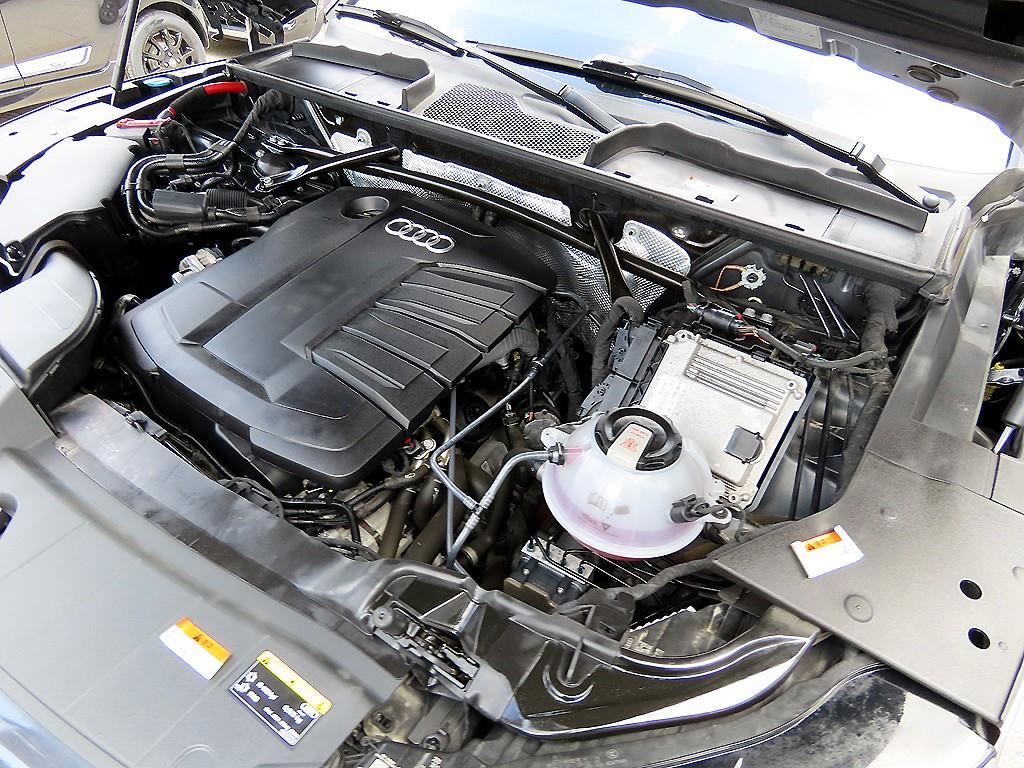Audi Q5 — photo 19