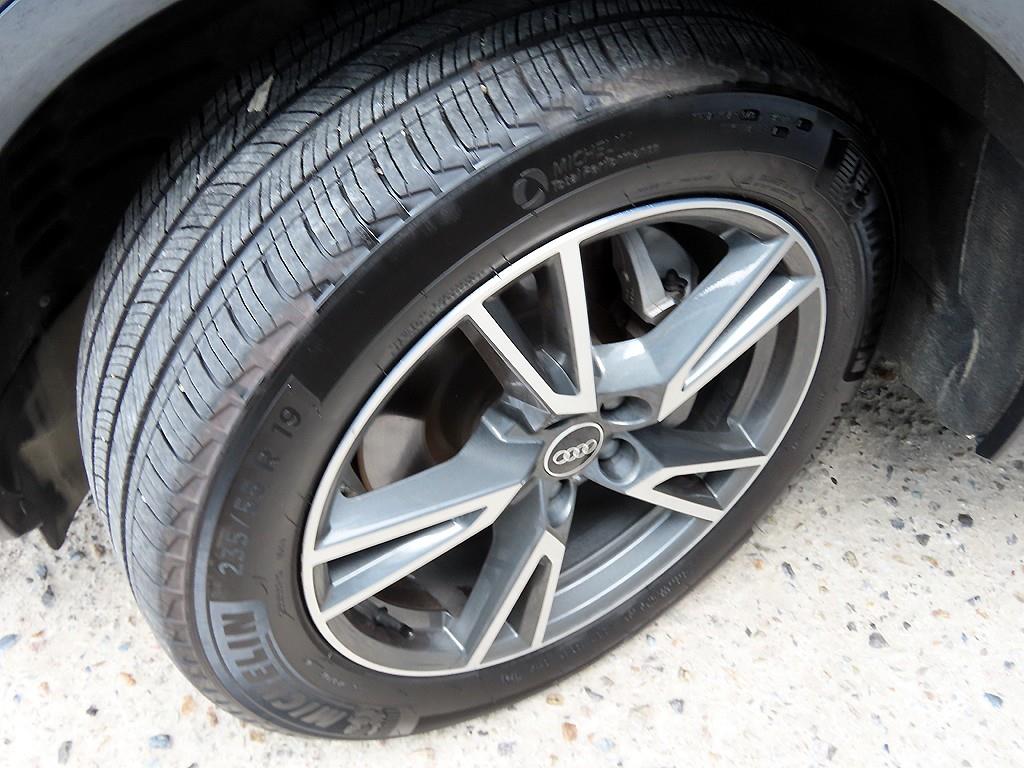 Audi Q5 — photo 20