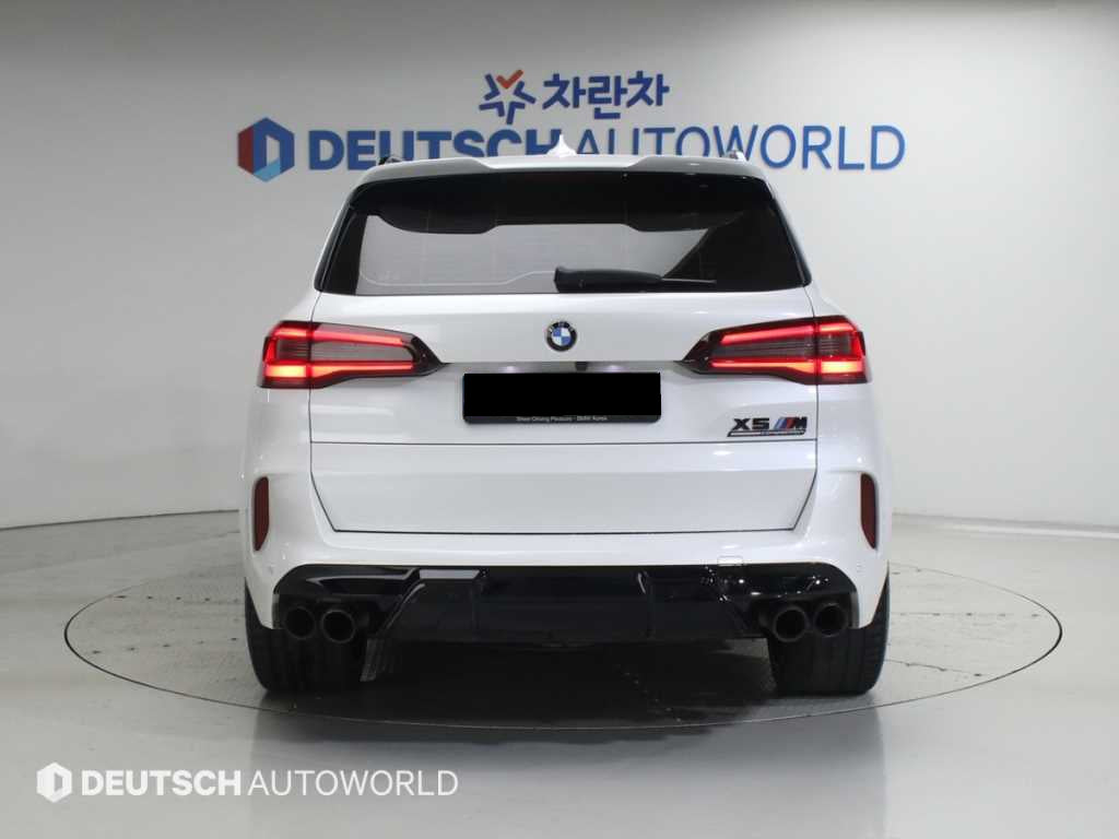 BMW X5M — photo 04