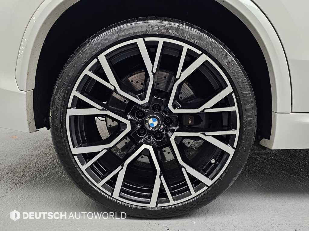 BMW X5M — photo 05