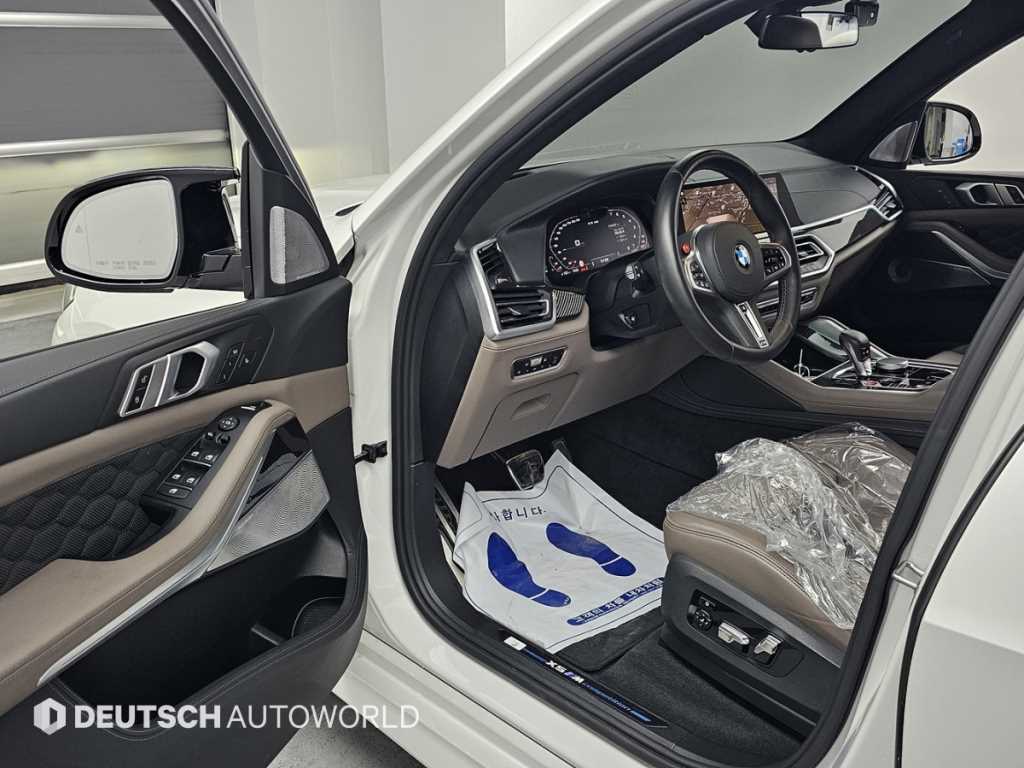 BMW X5M — photo 11