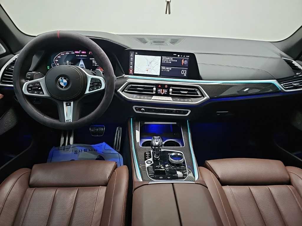 BMW X5 — photo 07