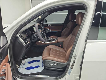 BMW X5 — photo 11