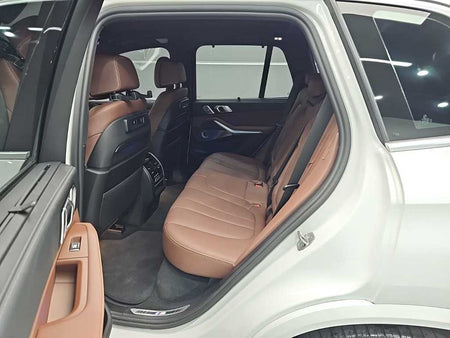 BMW X5 — photo 12