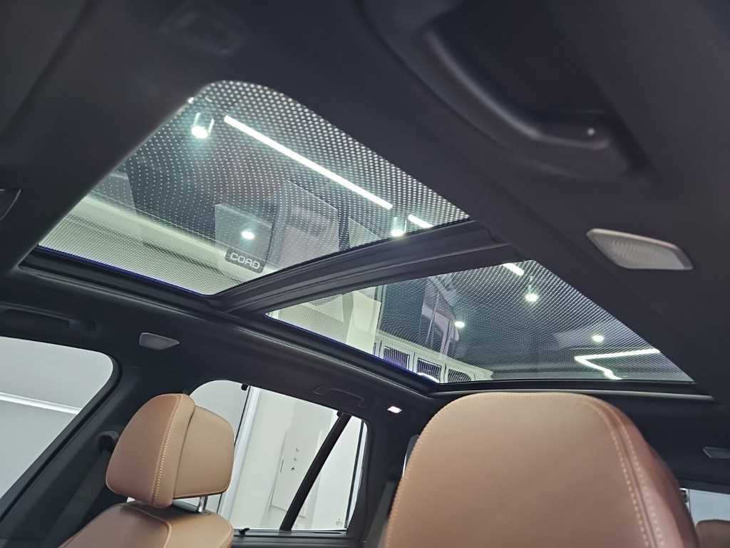 BMW X5 — photo 15